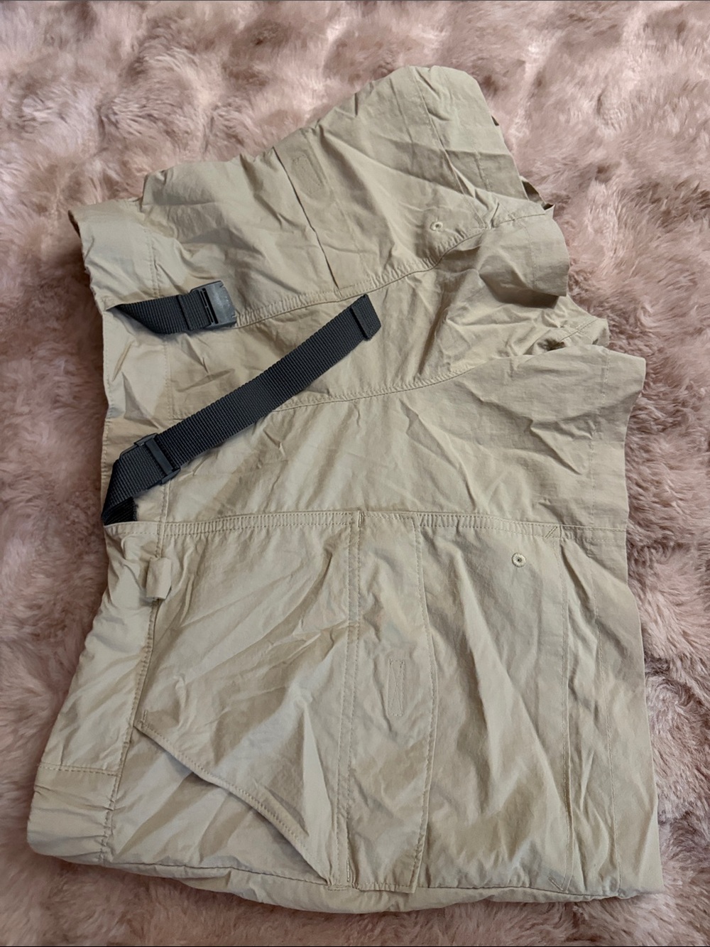 Columbia Light Tan Cargo Pants with Black Web Belt